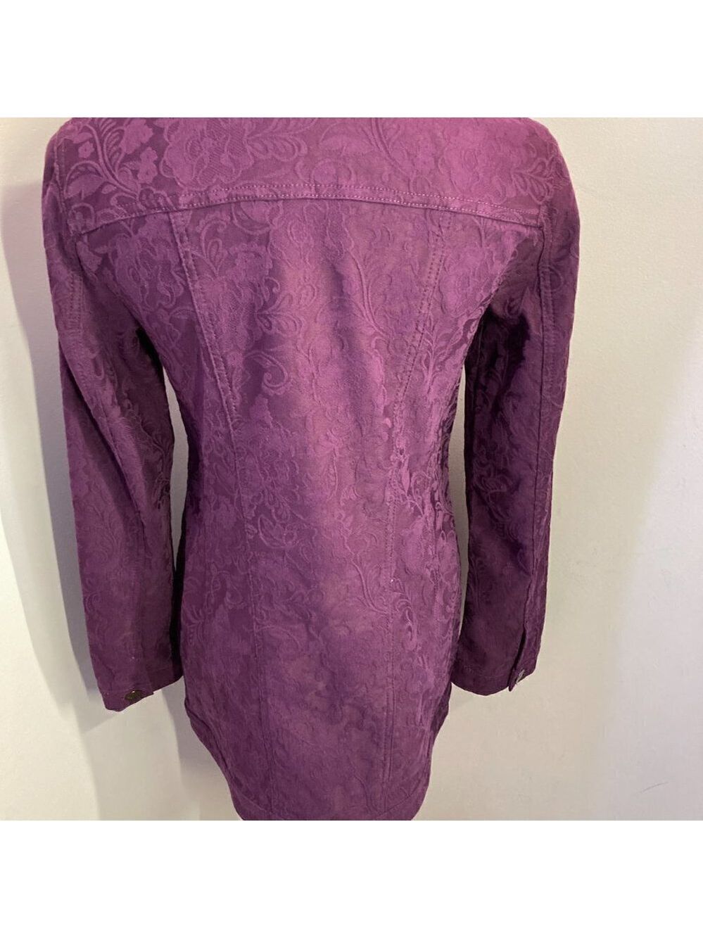 Chico's Jacket, EUC, Size 0(S-4) - Picture 3 of 12